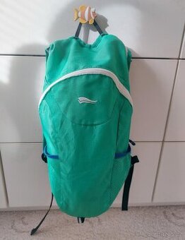 Menší lehounký batuzek - ideální třeba na kolo - 1
