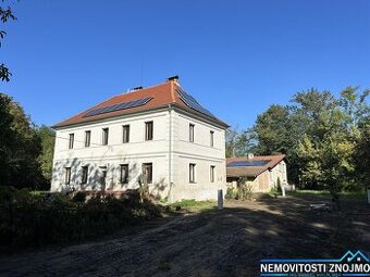 Prodej rodinného domu, 3 apartmány, 1 byt, zahrada, k.ú. Jar