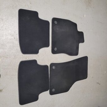 Velurové VW GOLF 6/7 OEM originální rohožky