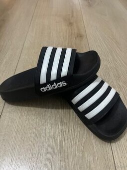 Dětské pantofle adidas