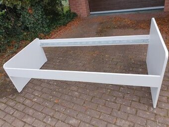jako nový IKEA kvalitní rám postele 90x200