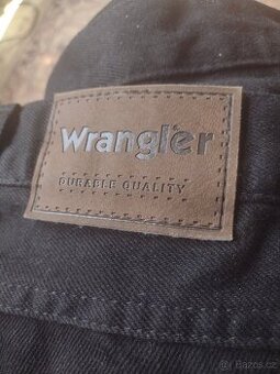 Jeansy Wrangler