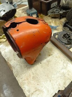 Kaplička Jawa 550/555