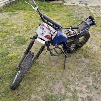 Yamaha Dt 80 torzo na přestavbu