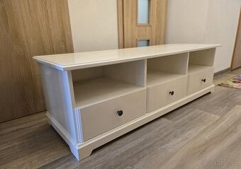 IKEA TV stolek LIATORP
