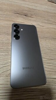 Samsung Galaxy S25 256 GB, 2 měsíce starý