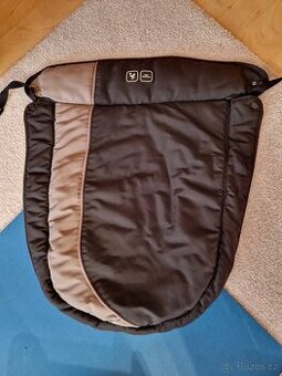 Nánožník na kočárek