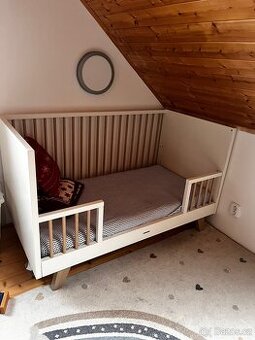 Set nábytku (postýlka, skříň, přebalovací komoda)