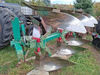 Predám pluh trojak obracak regent