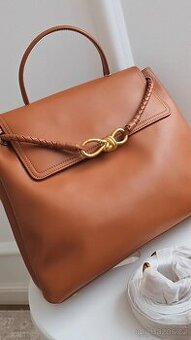 Bottega Veneta kabelka skladem