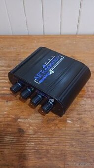 Sluchátkový/signálový distributor ART HeadAmp4