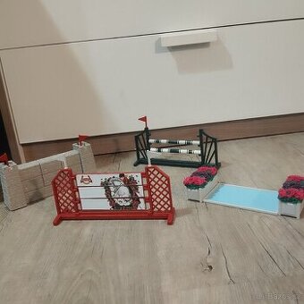 Schleich sada 4 překážek