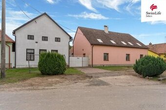 Prodej rodinného domu 550 m2, Moravany