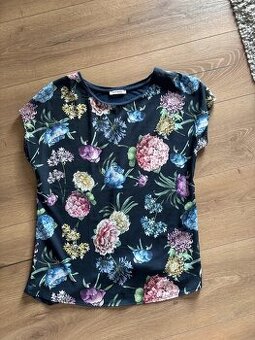 Dámské tričko/ halenka s kytkami, vel. S, Orsay