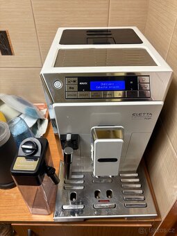 Kávovar DeLonghi Eletta Cappuccino TOP