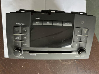 Prodám autorádio Panasonic Model No. 39101-57L81