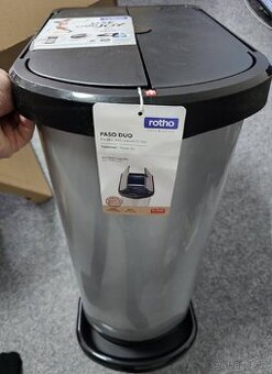 Odpatkový koš Rotho Paso Duo 50L S pedálem