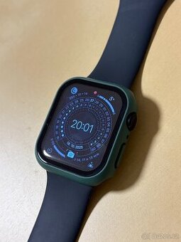 Apple Watch 44mm ochranný kryt se sklem