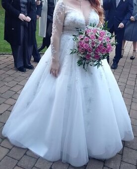 Svatební šaty pro princeznu