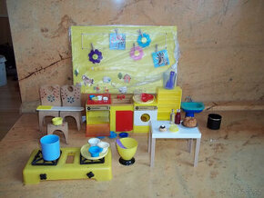 Málá retro kuchyňka pro panenky - hračka