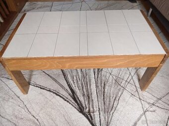 konferenční stolek