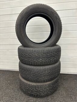 Zimní pneu Nokian 215/60 R16
