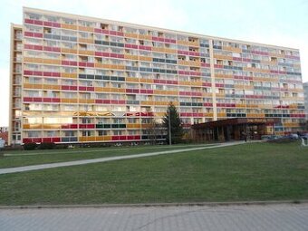 Garsonka 1kk 35m2 v HK