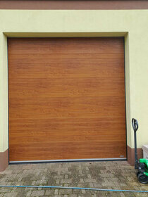 Sekční garážová vrata š. 3000 x 3220