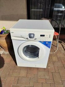 Automatická pračka LG na 6kg prádla - plně funkční