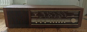 Staré rádio R4901 - 1