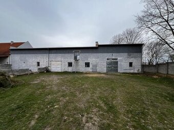 Komerční pozemek, 3707m² s halou, Červený Újezd