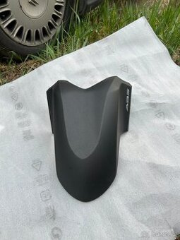 Honda Forza 350 přední blatník (61110-K1B-D00ZF)