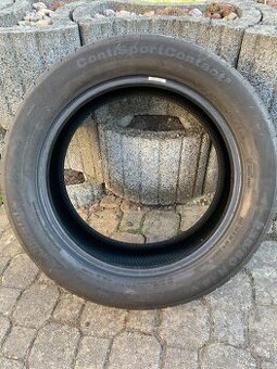 235/50 R18 Continental