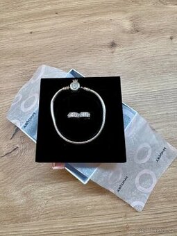 PANDORA náramek, přívěsek, čistící sada a otevírač na šperky