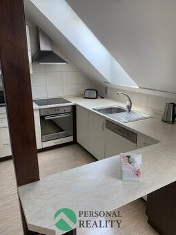 Pronájem zrekonst. podkrovního bytu 2+kk, cihla,55m2, Hřebeč - 1