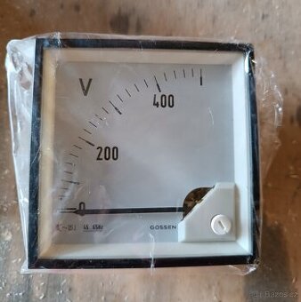 Panelový DC voltmetr 500V nový