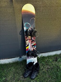 Snowboard Westige + boty + obal