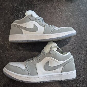 AIR JORDAN 1 - Tenisky - white/wolf
grey/aluminum