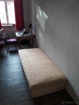 Prodám 2 válendy s úložným prostorem 200x90 cm