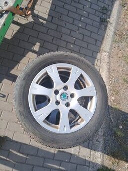 Alu kola Škoda 6,5Jx16H2 ET50 vč. pneu 205/55R16