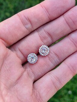 Stříbrné náušnice s morganitem a zirkony