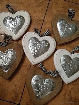 DEKORACE-SRDCE