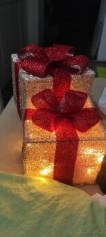 Vánoční světýlka dárečky