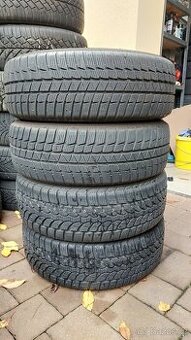 Pneu zimní, 4 ks, rozměr 185/60/15, 88T, zn. DUNLOP