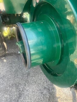 Řemenice svoboda 15