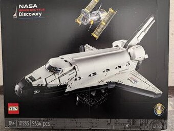 LEGO Creator Expert 10283 Space Shuttle Discovery
