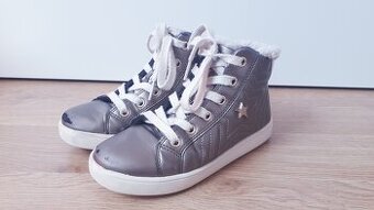 KOTNÍKOVÉ BOTY S KOŽÍŠKEM • ZATEPLENÉ SNEAKERSY • GEOX v. 33