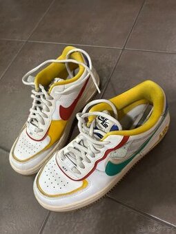 Tenisky NIKE Air Force 1, vel. EUR 39, barevné