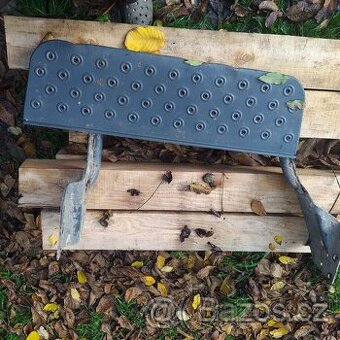 Zadní stupačka FORD Transit 2011