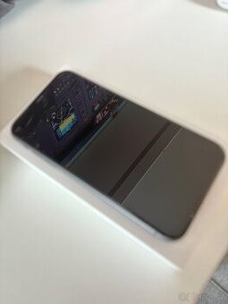 Iphone 11, černá, 64 gb, baterie 75 %